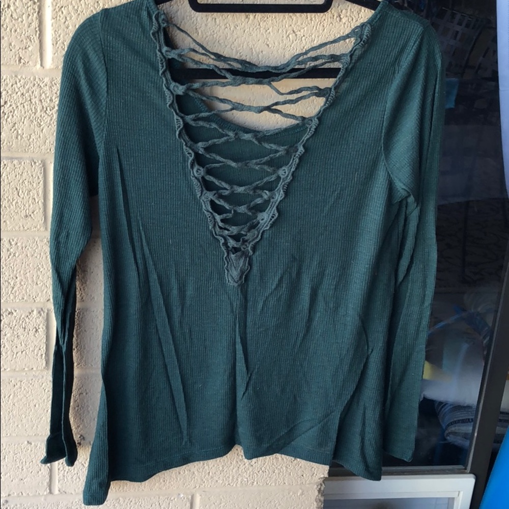 Light fitting long sleeve shirt